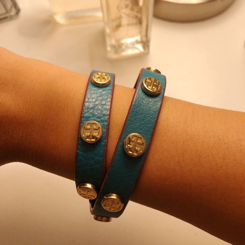 TORY BURCH WRAP AROUND BRACELET